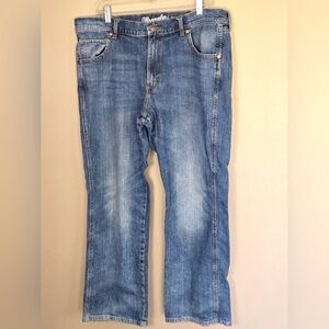 Men's Wrangler Retro Relaxed Fit Boot Cut Jeans, Size 38x32